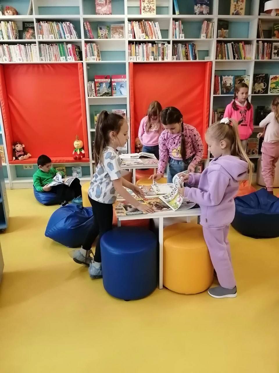 Посещение детской библиотеки.